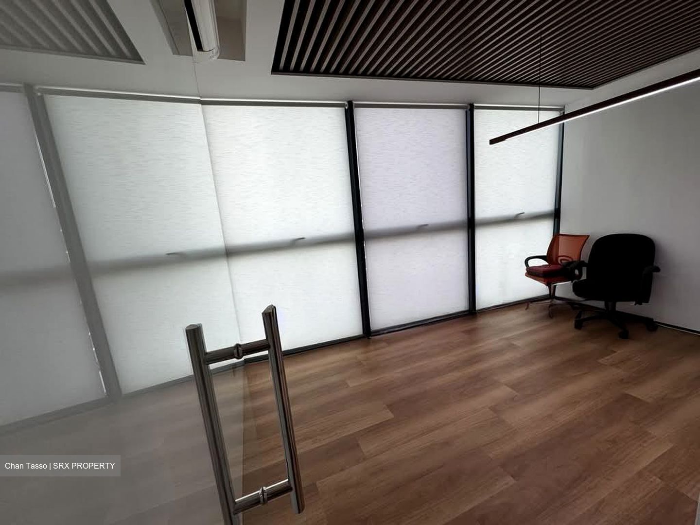 Oxley Bizhub (D14), Office #590664241